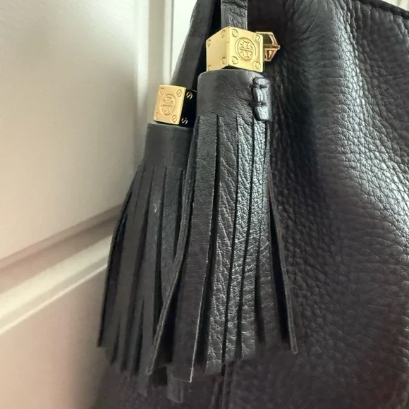Tory Burch Hobo Tassel bag and matching wallet in black. Like new! - Picture 4 of 16